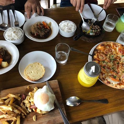 Best Dinner Restaurants in Bukidnon Province, Mindanao.